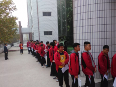 烟台机电工业学校：组织2100余名在校生进行健康查体